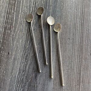 Set of 4 vintage cocktail sterling Silver Shell Spoons straws